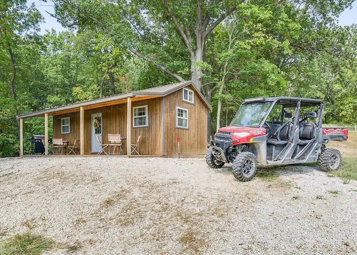 Holiday home Farm In Illinois With Private Fishing Pond *